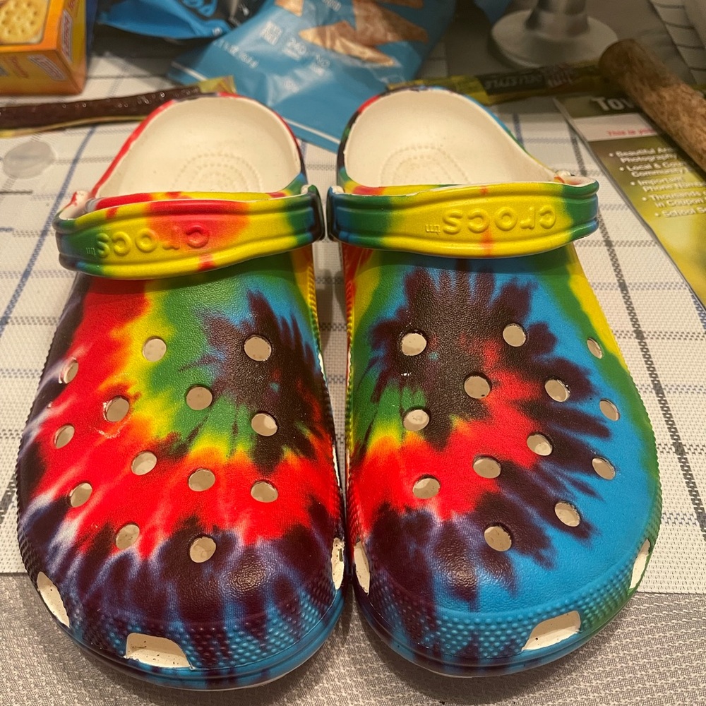 Mens crocs size 12